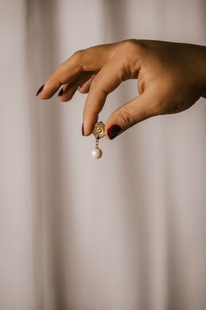 Meet Me In Paris 18K Gold Pearl Earrings