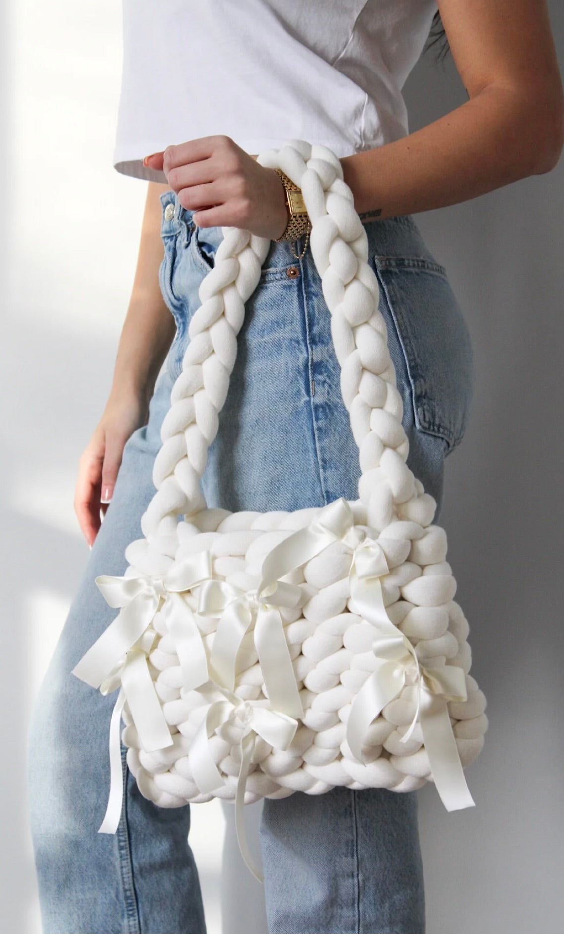 The Chunky Cotton Bow Bag in Ivory