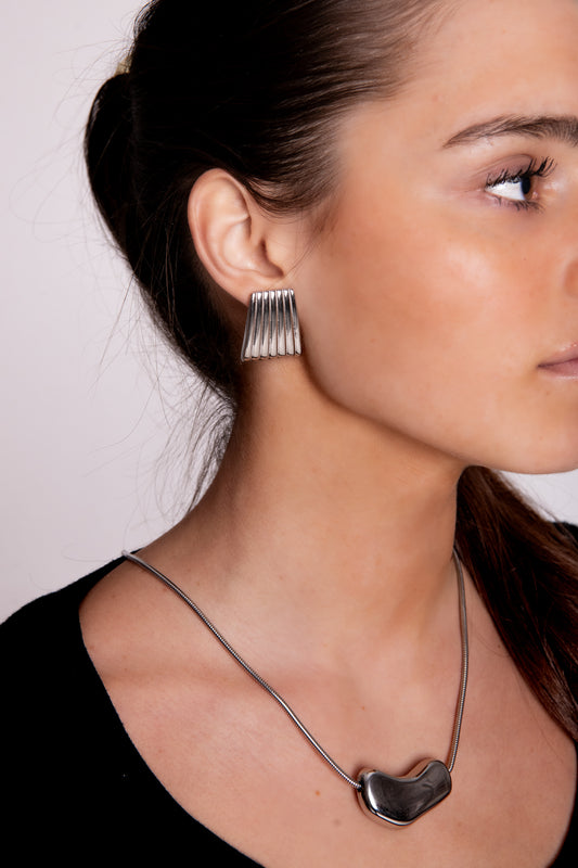 The Silver Ribbed Earrings