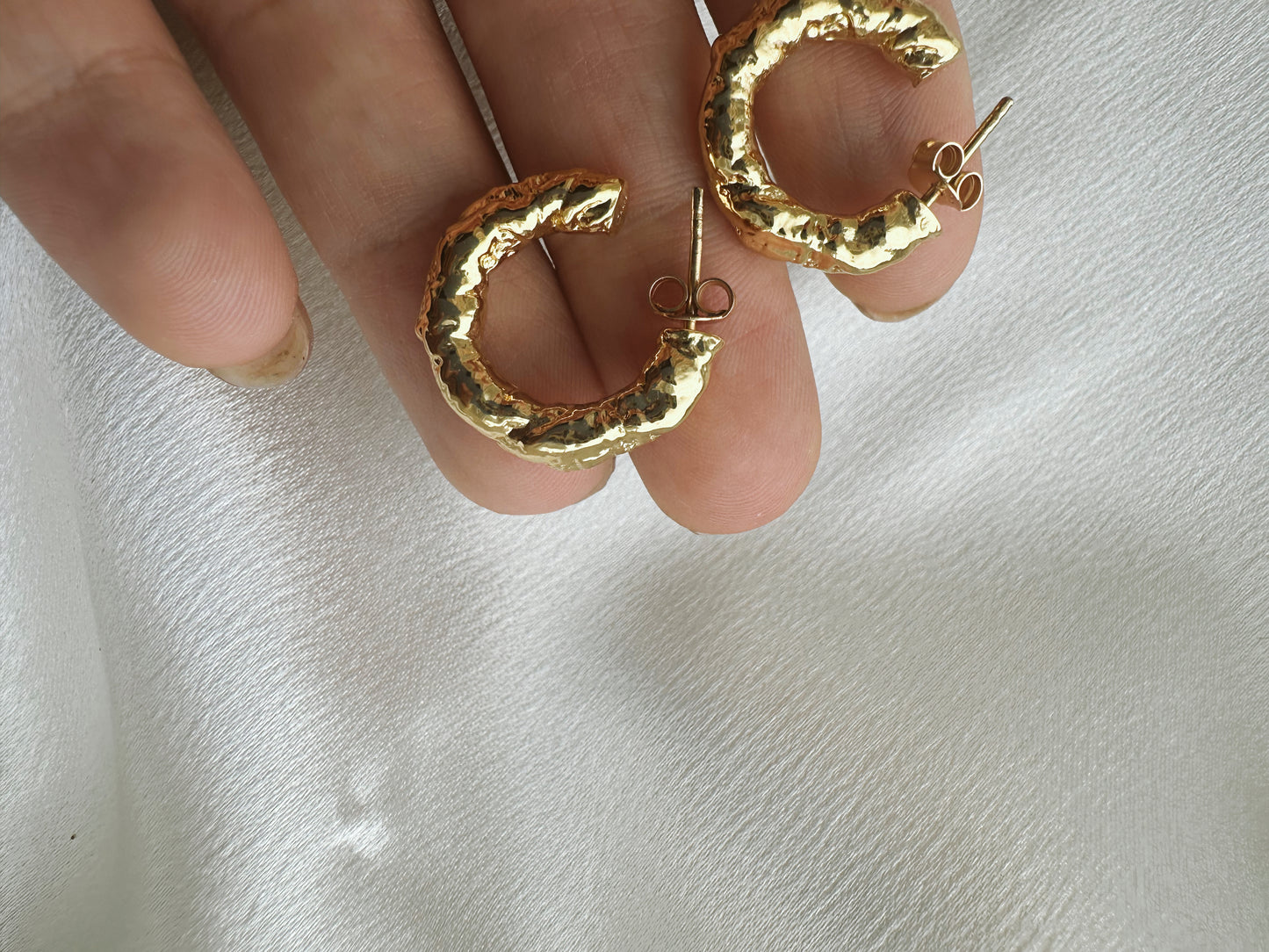 The Aspen 14K Gold Hoops