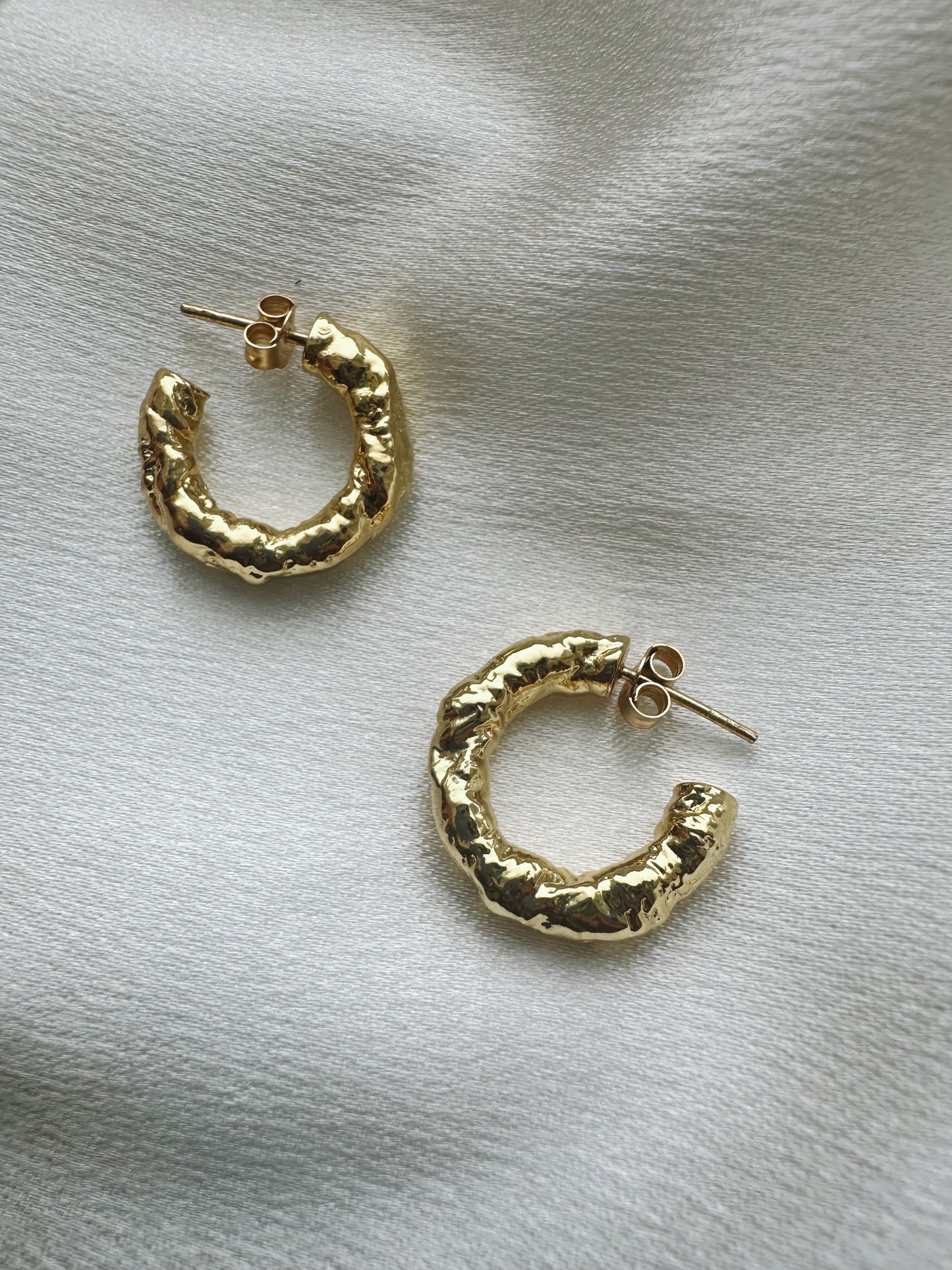 The Aspen 14K Gold Hoops